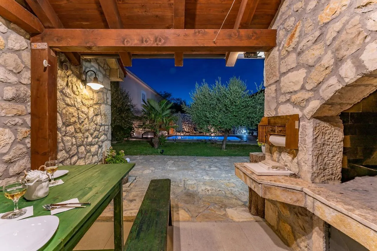 Stone House Apartment Lovinac  0*, Lovinac (Zadar) Croatia